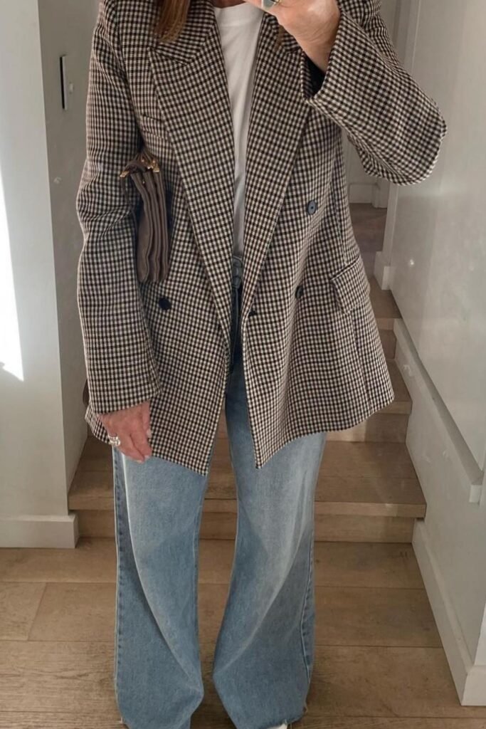 Checked Plaid Blazer + White T-shirt + Light Wash Wide-Leg Jeans + Small Shoulder Bag