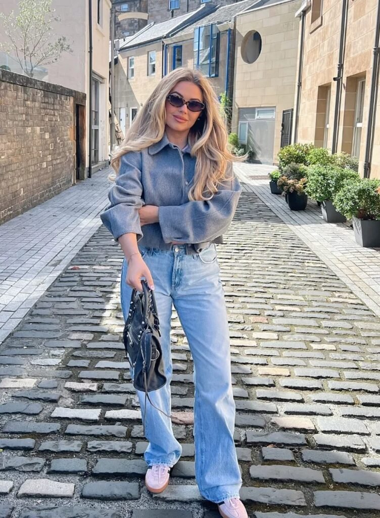 Cropped Grey Button-Up Jacket + Light Wash Flared Jeans + Pink Sneakers + Black Handbag