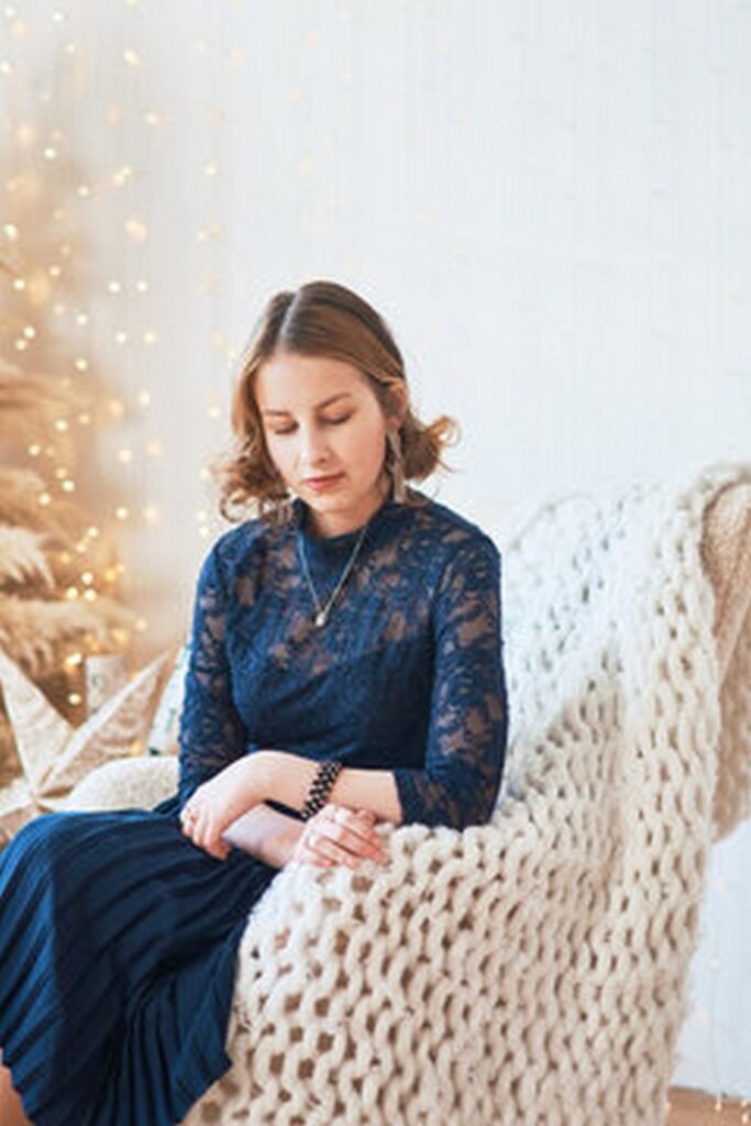 Navy Blue Lace Long-Sleeve Dress with Pleated Skirt