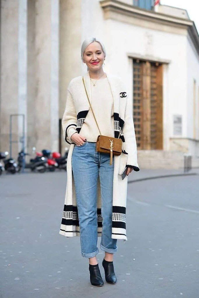 Cream Longline Cardigan + Light Wash Cuffed Jeans + Black Ankle Boots