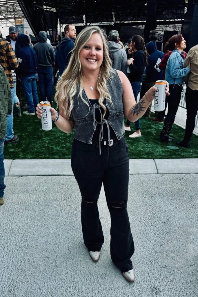 Black Tank & Dark Grey Denim Tie-Front Vest + Black Ripped Flare Jeans + Silver Pointed-Toe Boots