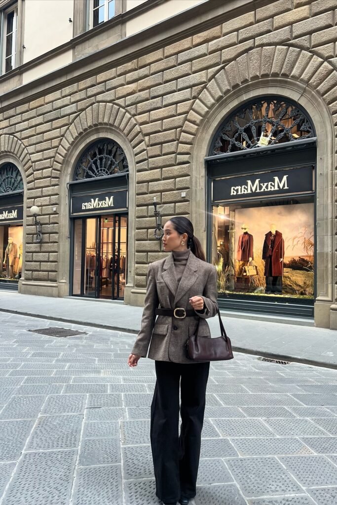 Brown Textured Blazer + Brown Turtleneck + Black Wide Leg Trousers + Black Belt