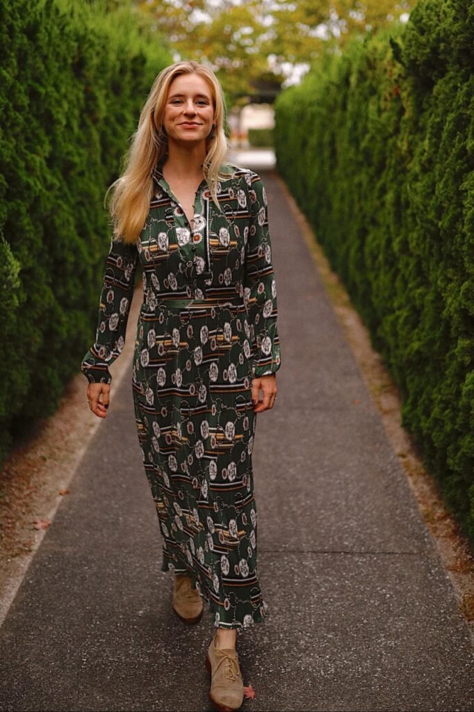 Dark Green Patterned Long-Sleeve Maxi Dress + Tan Suede Lace-Up Shoes