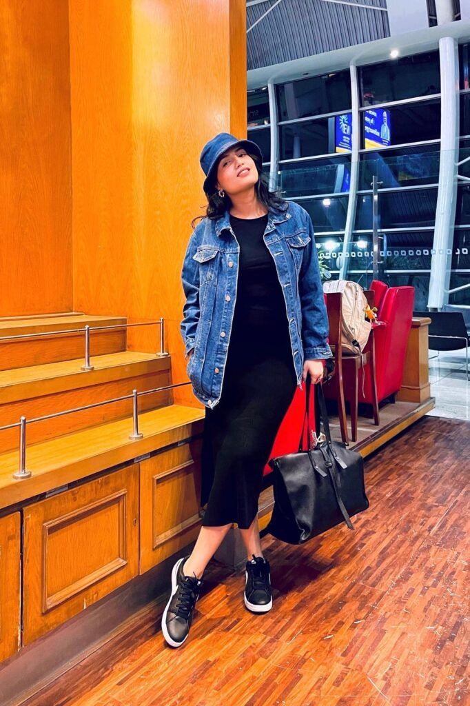 Oversized Denim Jacket + Black Midi Dress + Blue Denim Bucket Hat + Black Sneakers
