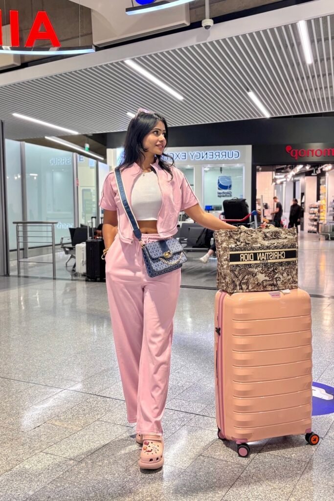 Pink Short-Sleeve Tracksuit + White Crop Top + Pink Platform Clogs