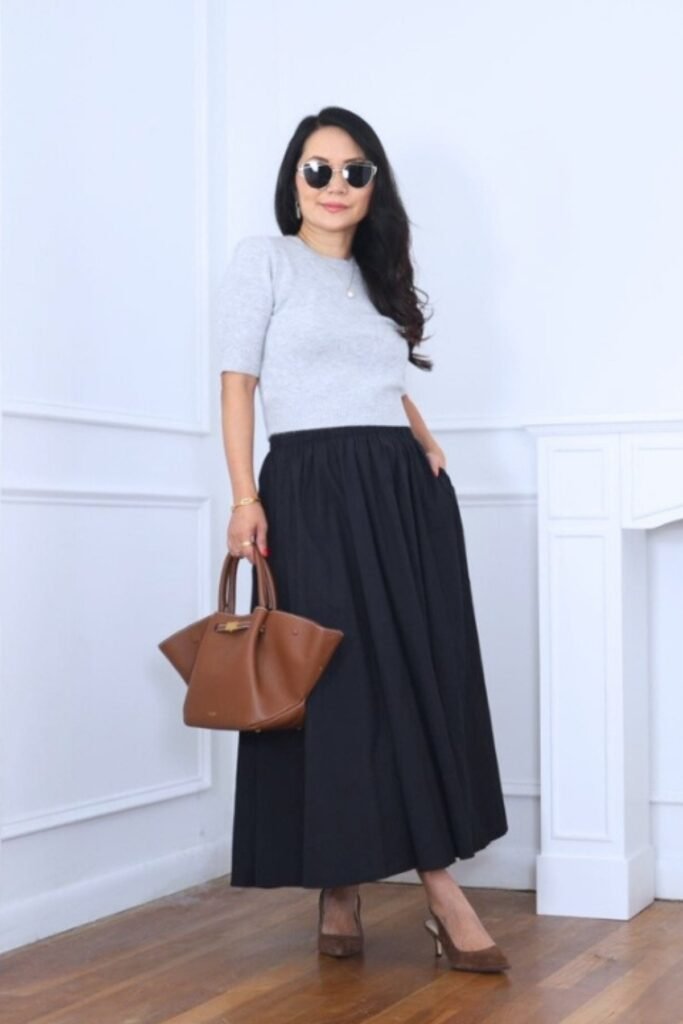 Short Sleeve Grey Knit Top + Black Voluminous Maxi Skirt + Brown Suede Pumps