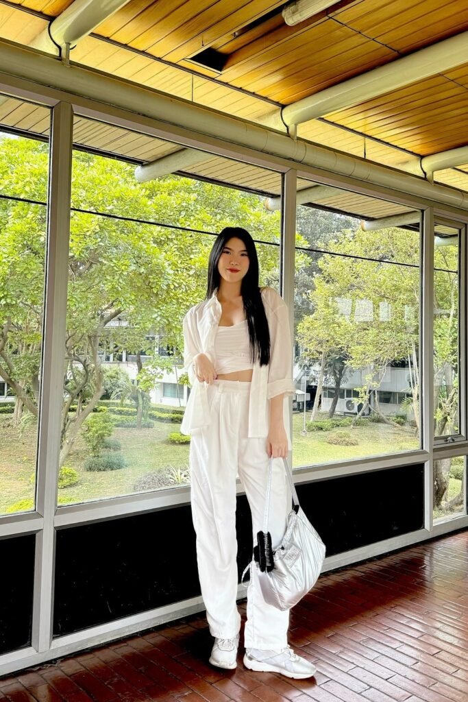 White Button-Down Shirt + White Crop Top + White Wide-Leg Trousers + White Sneakers