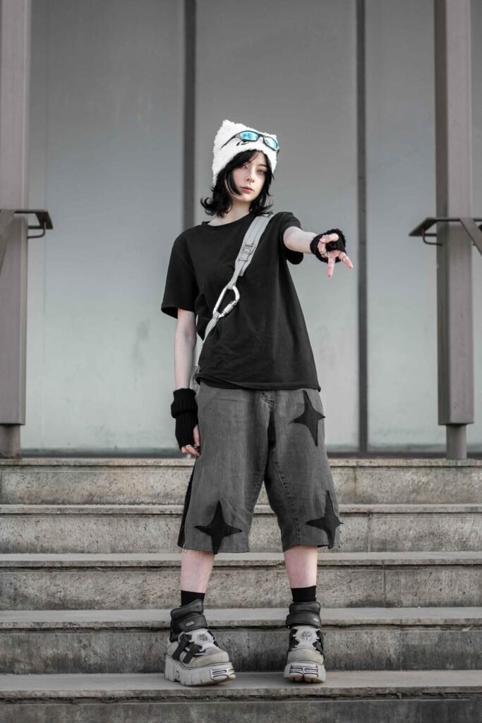 Basic Black T-Shirt + Grey Star-Patch Wide-Leg Shorts + White Cat-Ear Beanie + Chunky Grey Platform Sneakers