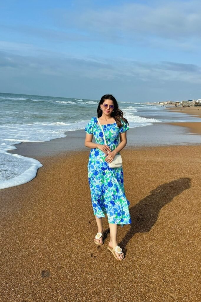 Blue & Green Floral Puff-Sleeve Midi Dress + White Crossbody Bag + Daisy Detail Slides