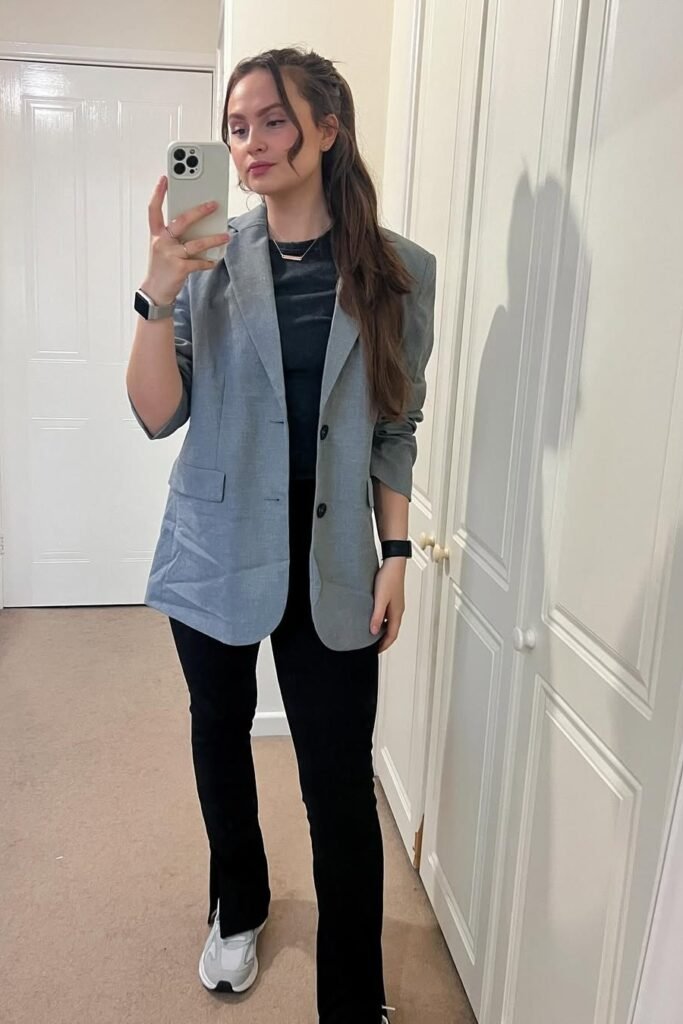 Grey Oversized Blazer + Dark Grey T-Shirt + Black Split-Hem Leggings + Grey and White Athletic Sneakers