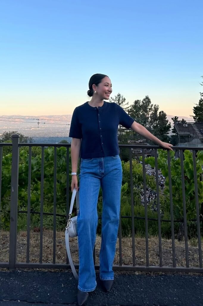 Navy Short-Sleeve Cardigan + Blue Straight-Leg Jeans + Black Pointed-Toe Flats
