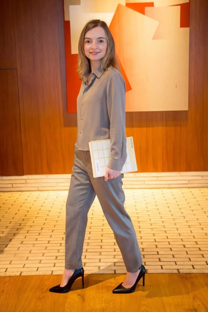 Taupe Button-Down Shirt + Matching Taupe Straight-Leg Trousers + Black Pointed-Toe Pumps