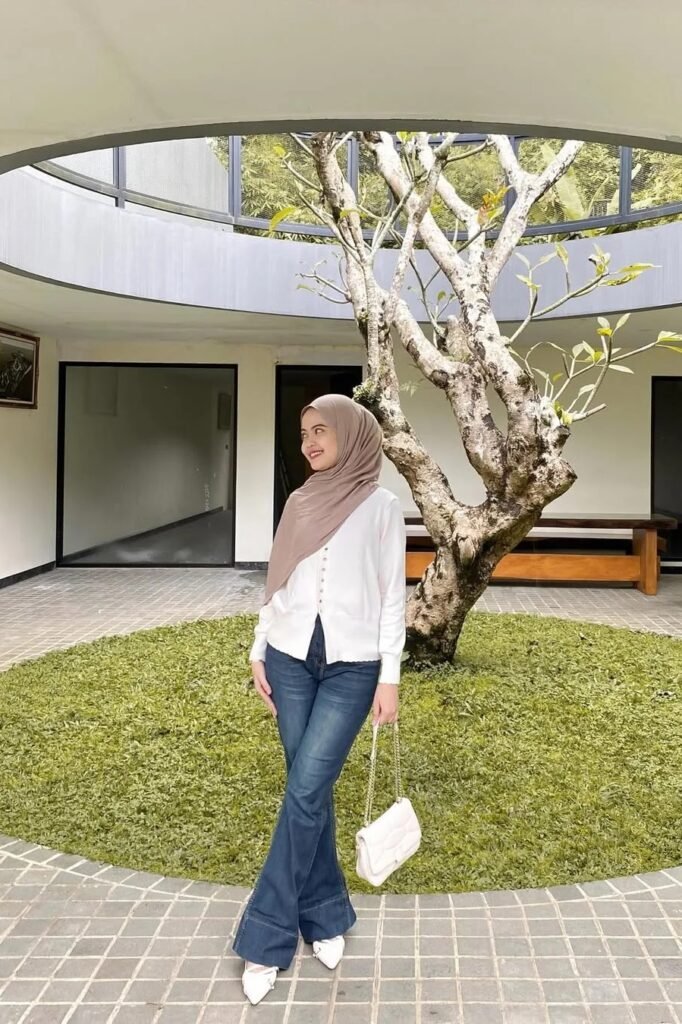 White Cardigan + Dark Wash Flared Jeans + White Pointed Heels