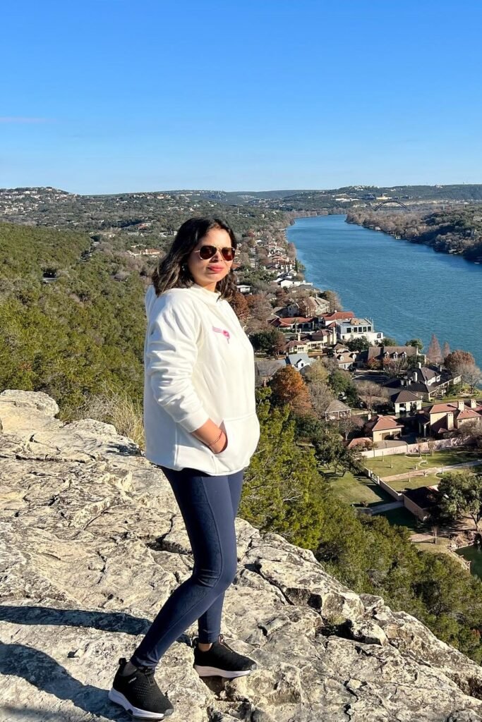 White Hoodie + Navy Blue Leggings + Black Sneakers