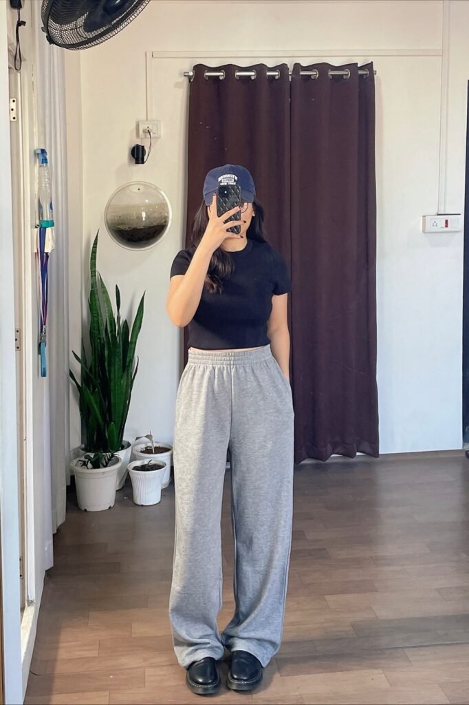 Black Cropped T-Shirt + Heather Grey Wide-Leg Sweatpants + Black Lug-Sole Shoes