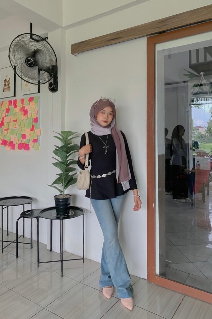 Black Long-Sleeve Peplum Top + Mauve Hijab + Light Wash Flare Jeans + Pink Pointed-Toe Flats