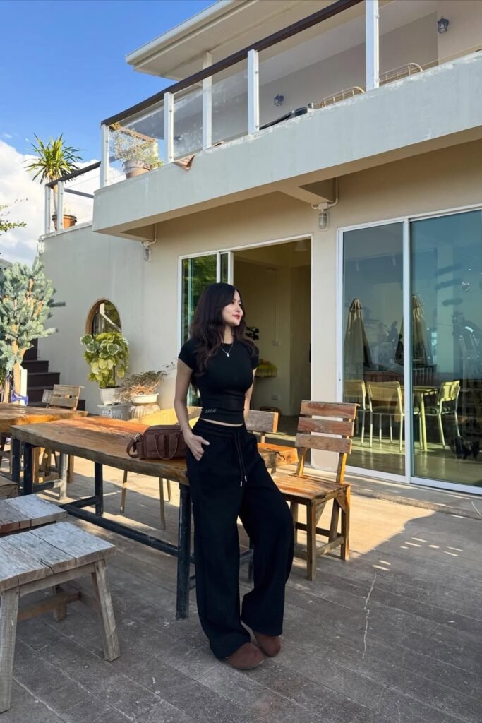 Black Short-Sleeve Baby Tee + Black Wide-Leg Cargo Sweatpants + Brown Suede Mules