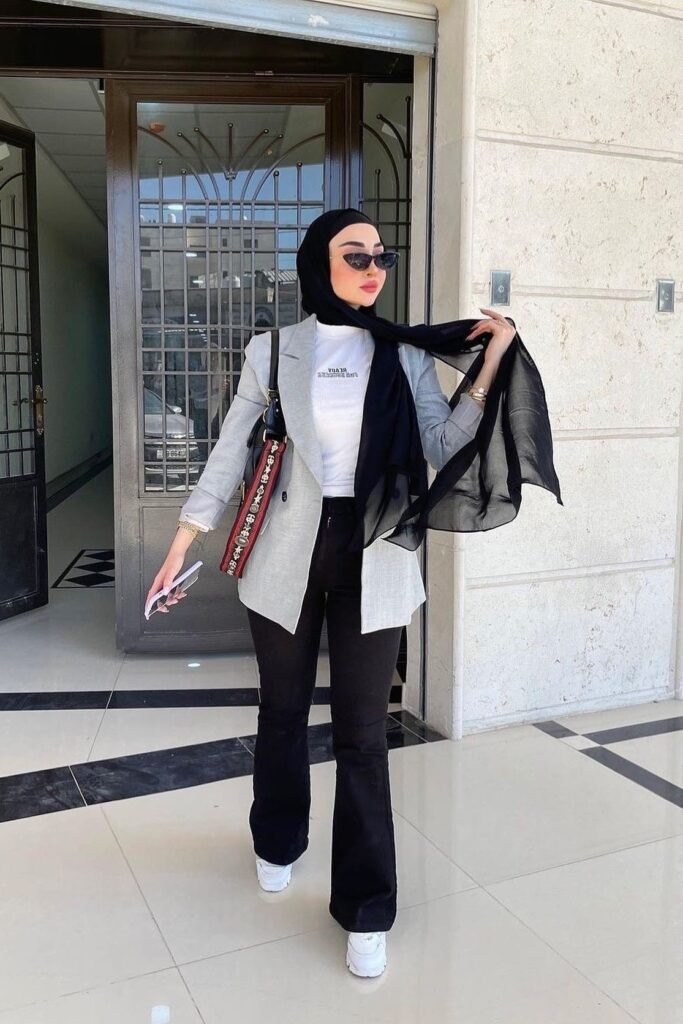  Grey Blazer + White Graphic Tee + Black Flared Jeans + White Sneakers