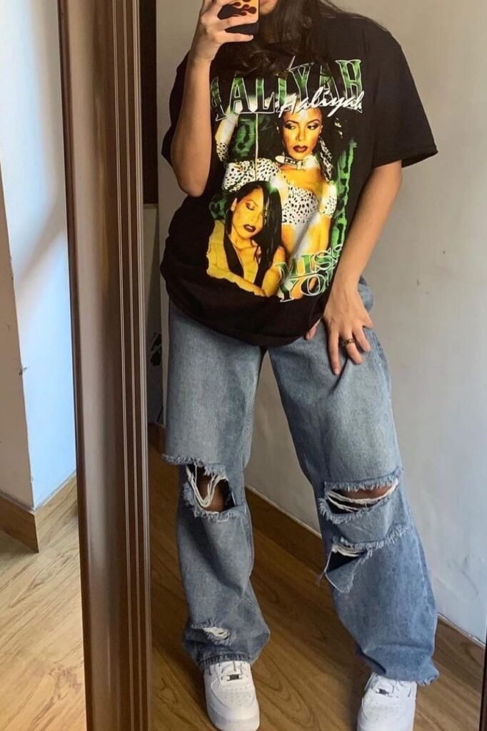 Oversized Graphic T-shirt + Distressed Baggy Jeans + White Sneakers