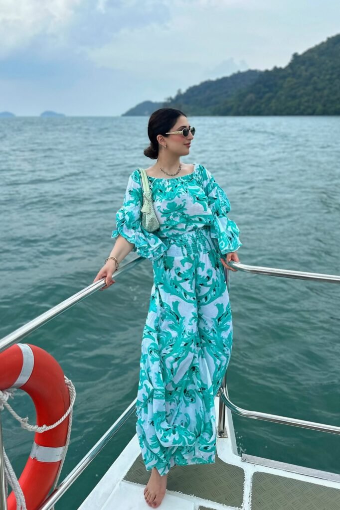 Teal and White Ornate Print Off-the-Shoulder Matching Set + Mint Green Crystal Shoulder Bag