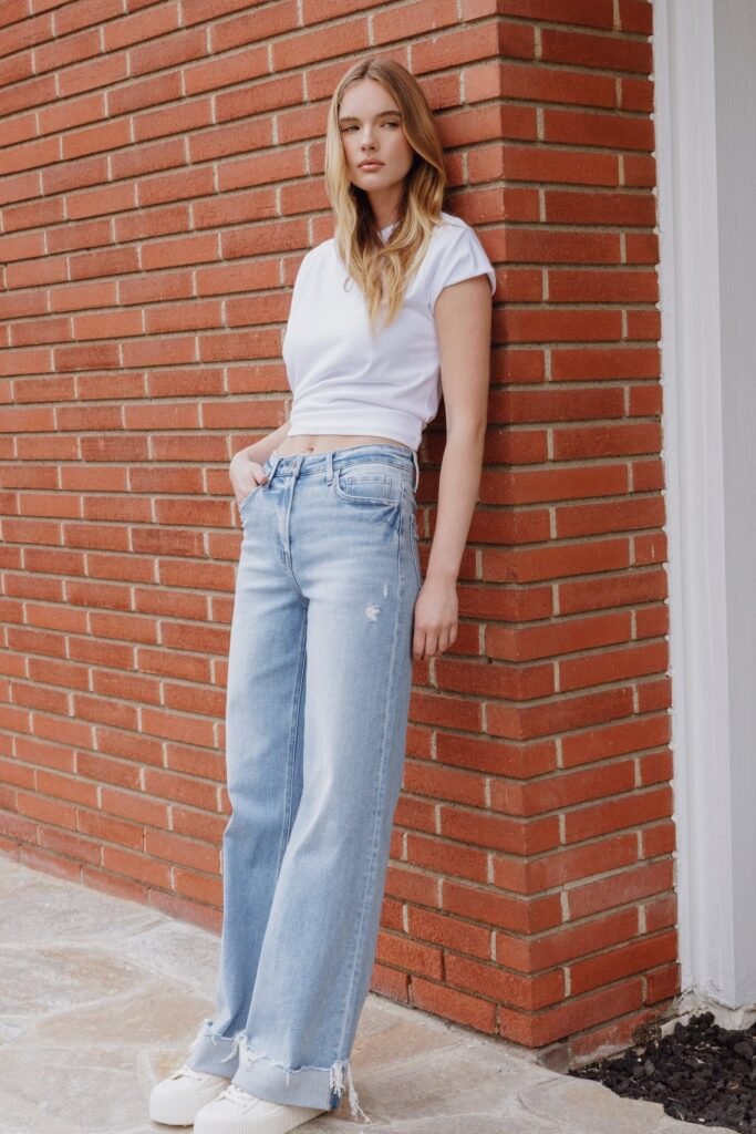 White Cap-Sleeve T-Shirt + Light Wash Wide-Leg Jeans + White Platform Sneakers