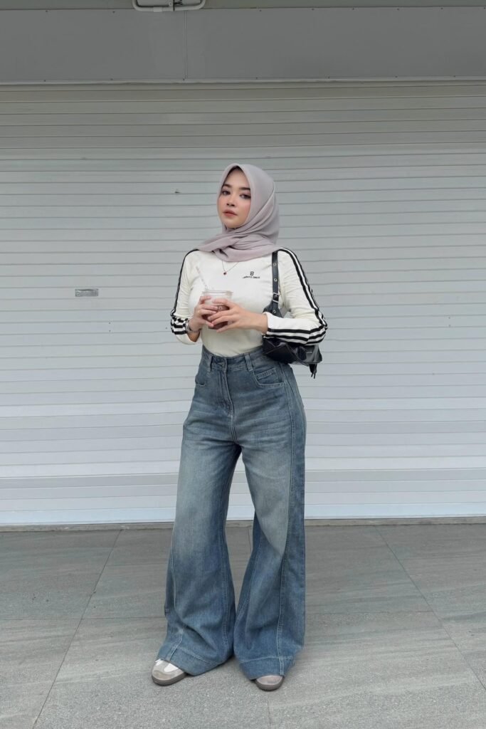 White Long-Sleeve Stripe Detail Top + Grey-Blue Wide-Leg Jeans + White Sneakers