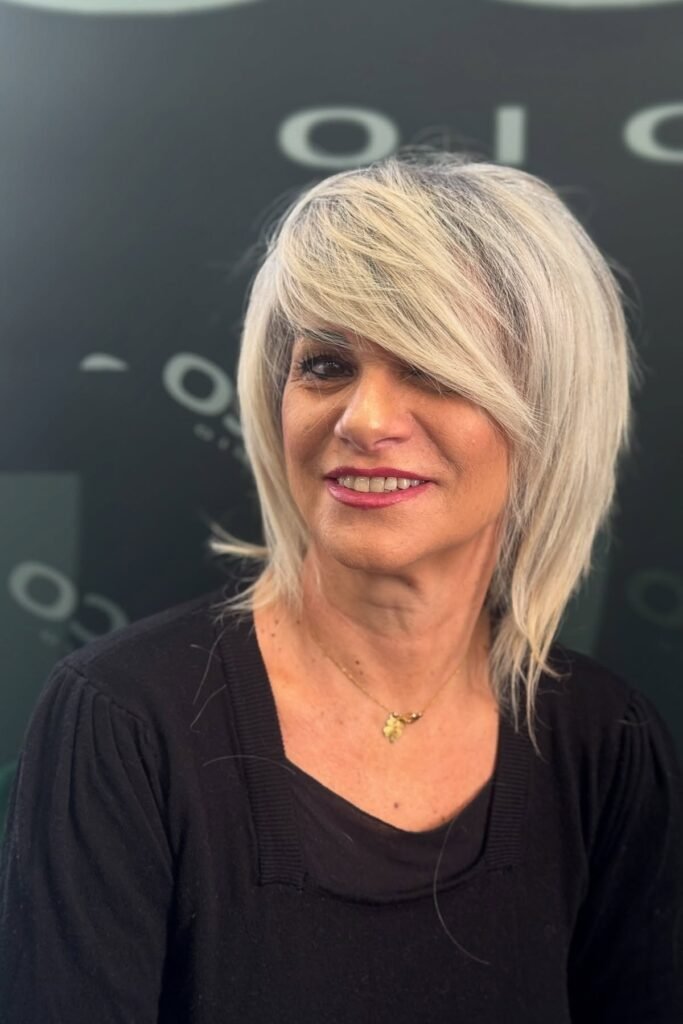 Asymmetrical Wispy Shag with Deep Side Fringe