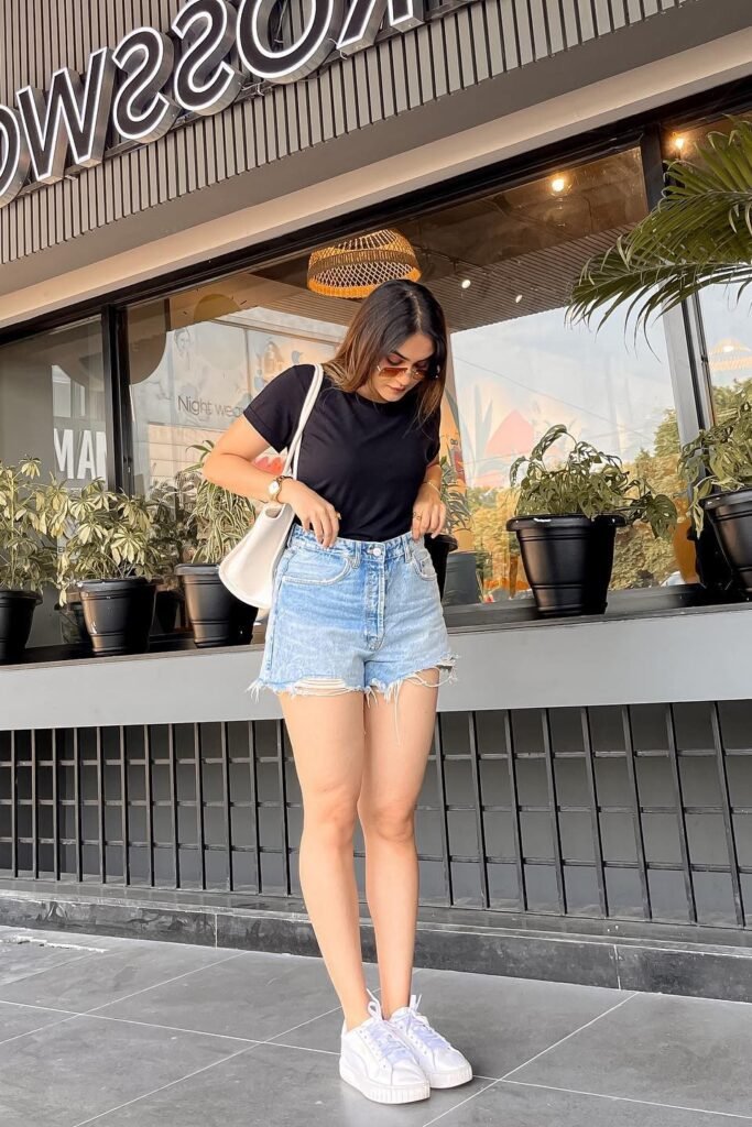 Black Basic T-Shirt + Light Wash High-Waisted Denim Shorts + White Chunky Sneakers