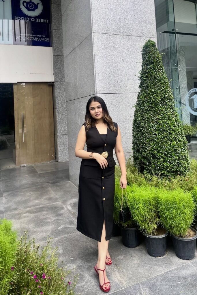 Black Sleeveless Button-Down Midi Dress + Black Leather Mini Bag + Red Strappy Sandals