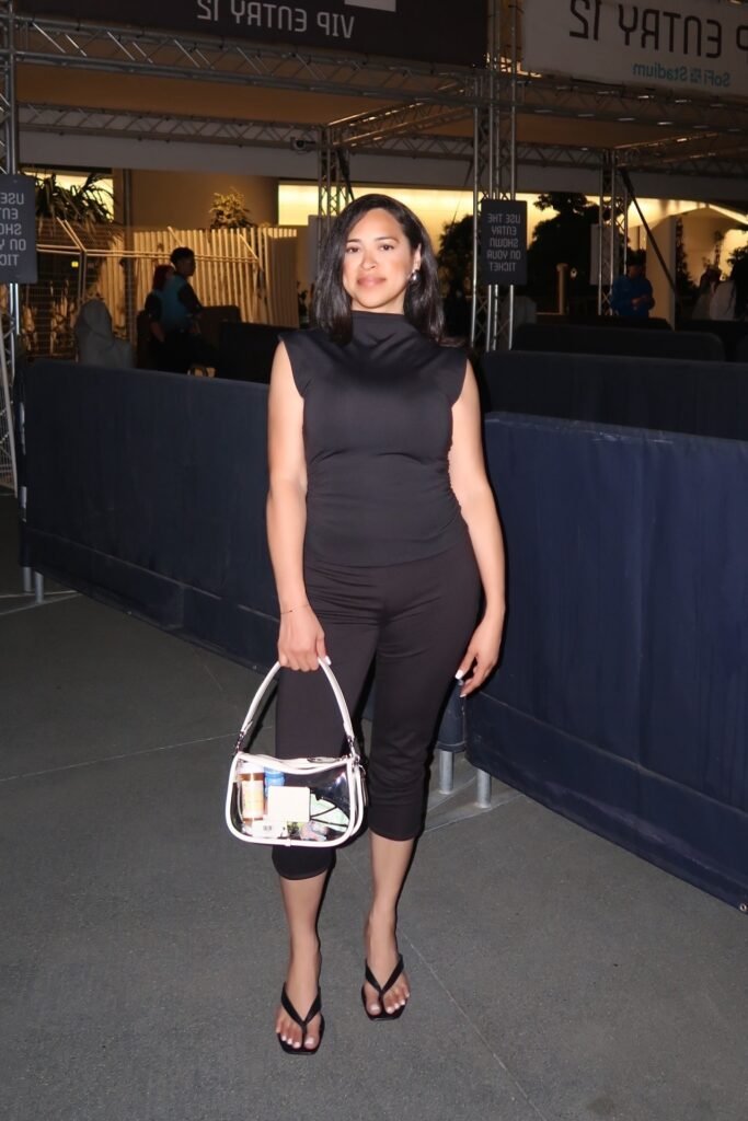 Black Sleeveless Mock Neck Top + Black Cropped Leggings + Black Thong Sandal Heels