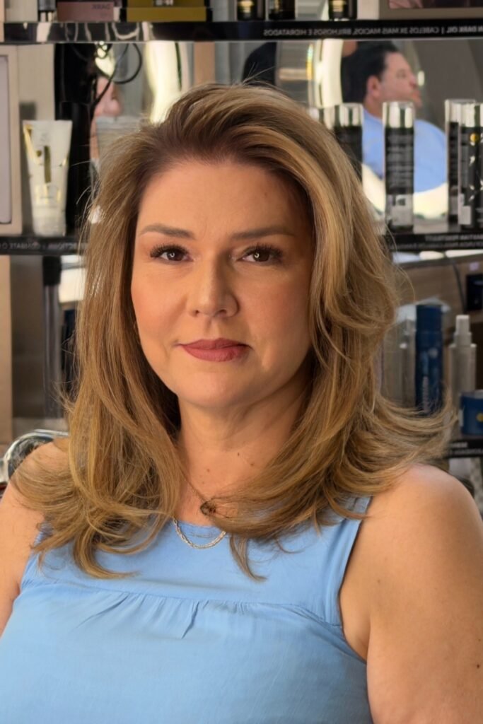 Classic Blowout with Outward Flipped Ends