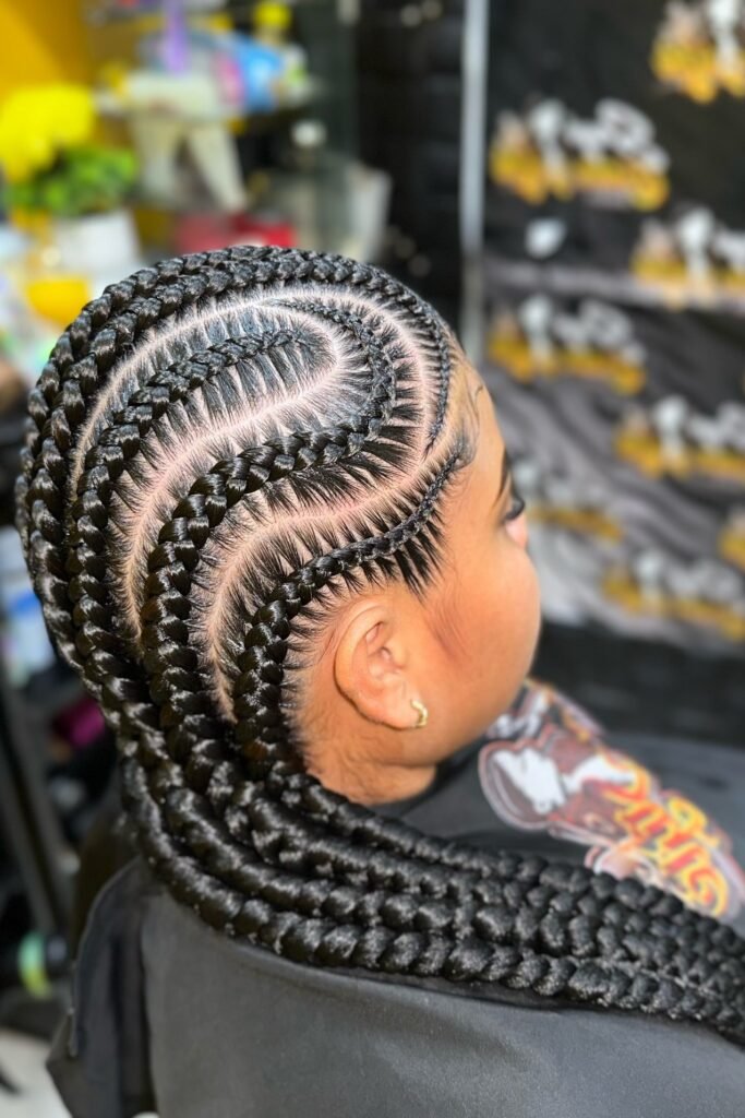 S-Shaped Swirl Stitch Braids with Tapered Edges