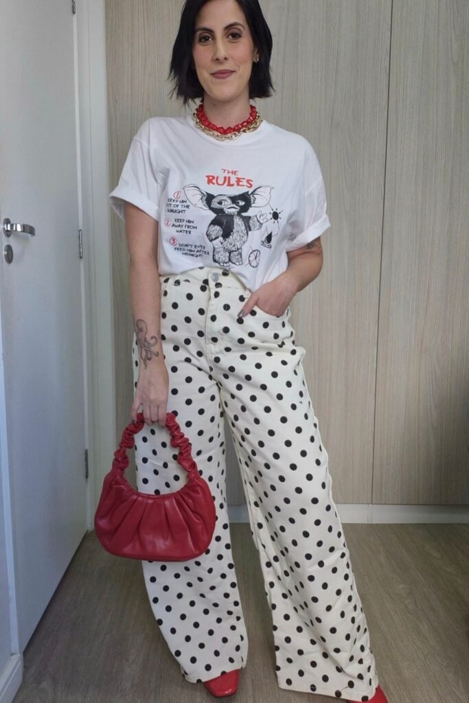 Graphic White T Shirt + White Polka Dot Wide Leg Pants + Red Ruched Bag + Red Flats