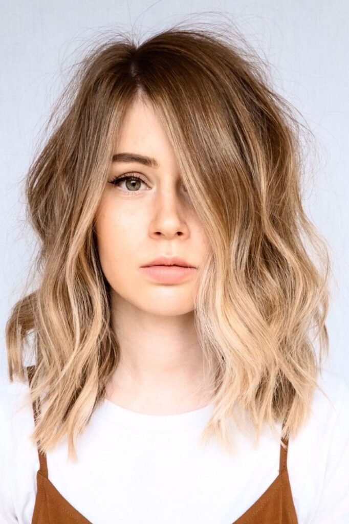 Voluminous Shoulder-Length Waves with Deep Side Part