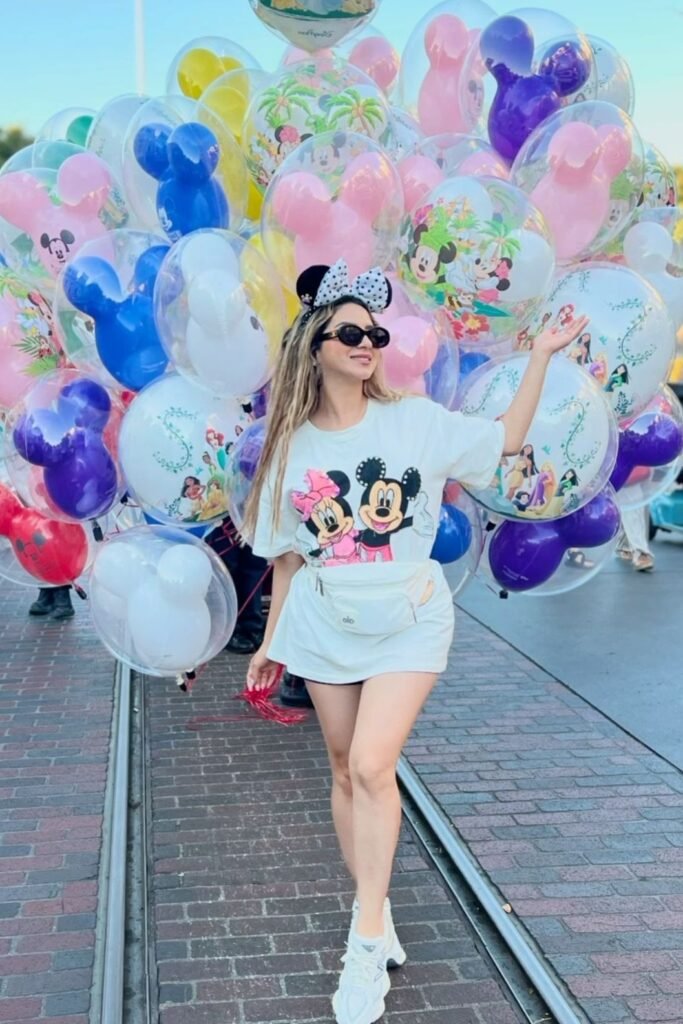 White Oversized Mickey & Minnie Graphic T Shirt + White Sneakers