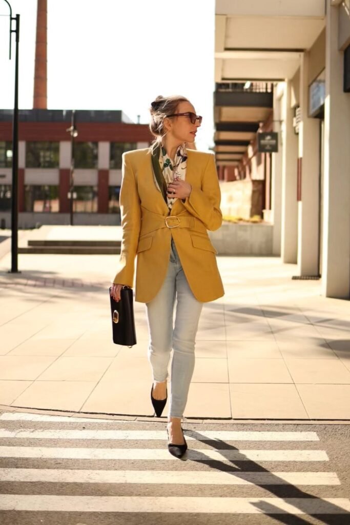 Yellow Blazer + Patterned Scarf + Light Wash Skinny Jeans + Black Pointed Toe Shoes